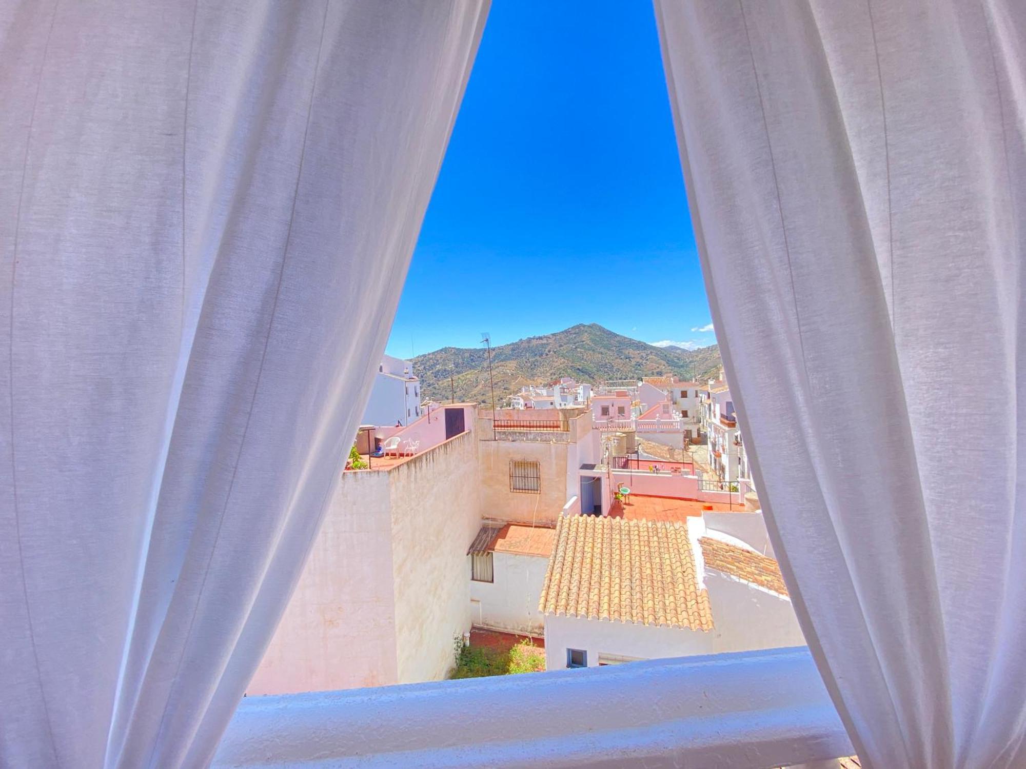 Casa Miguel - 3 Beautiful Apartments Availabe Sayalonga Exterior foto