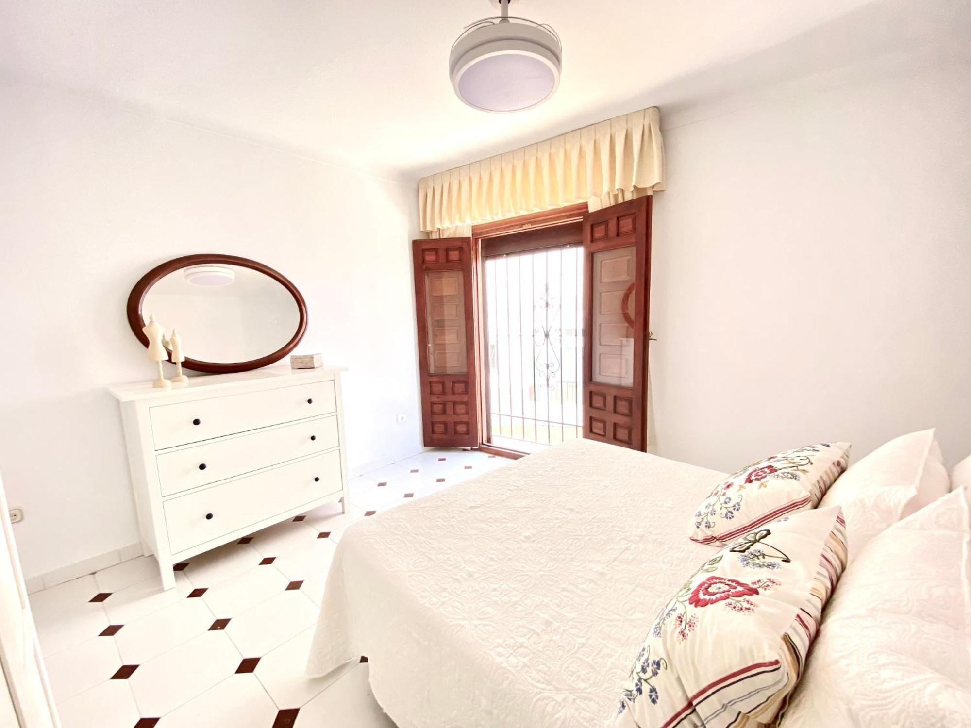 Casa Miguel - 3 Beautiful Apartments Availabe Sayalonga Zimmer foto